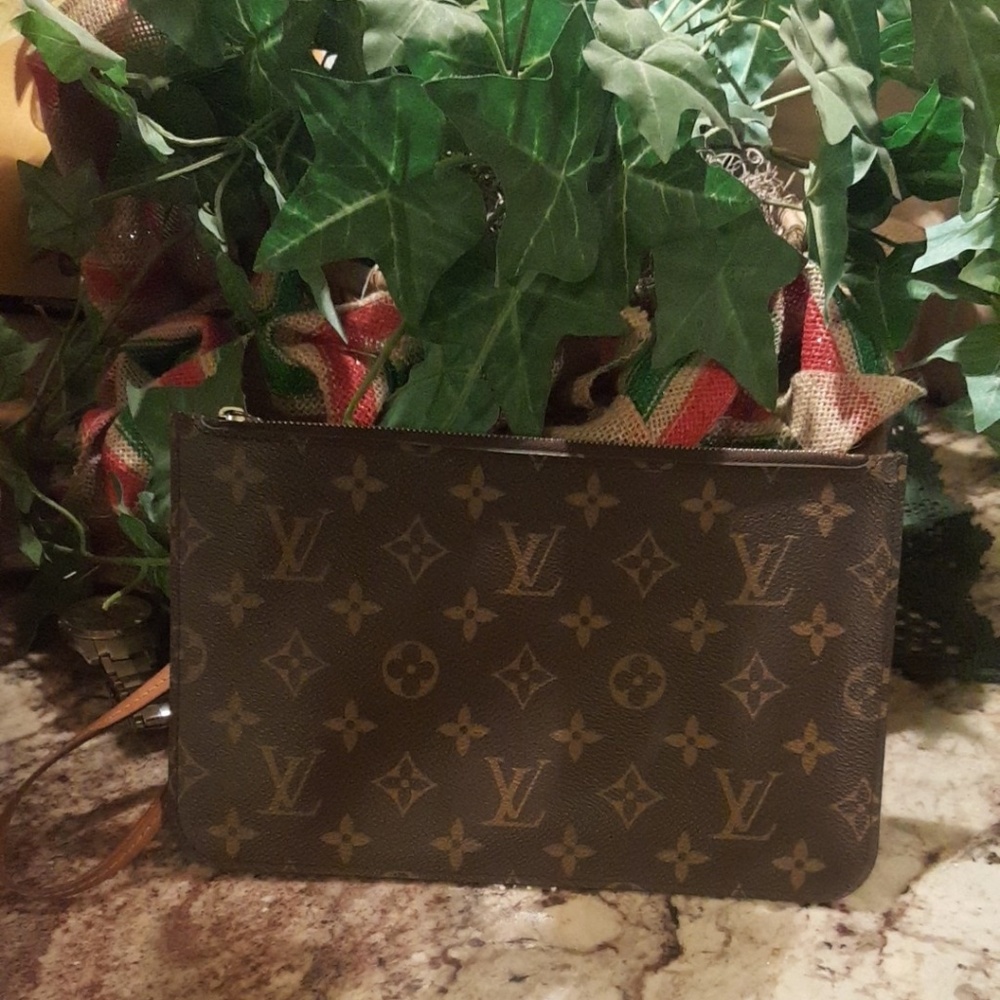 Lv neverfull gm cluch